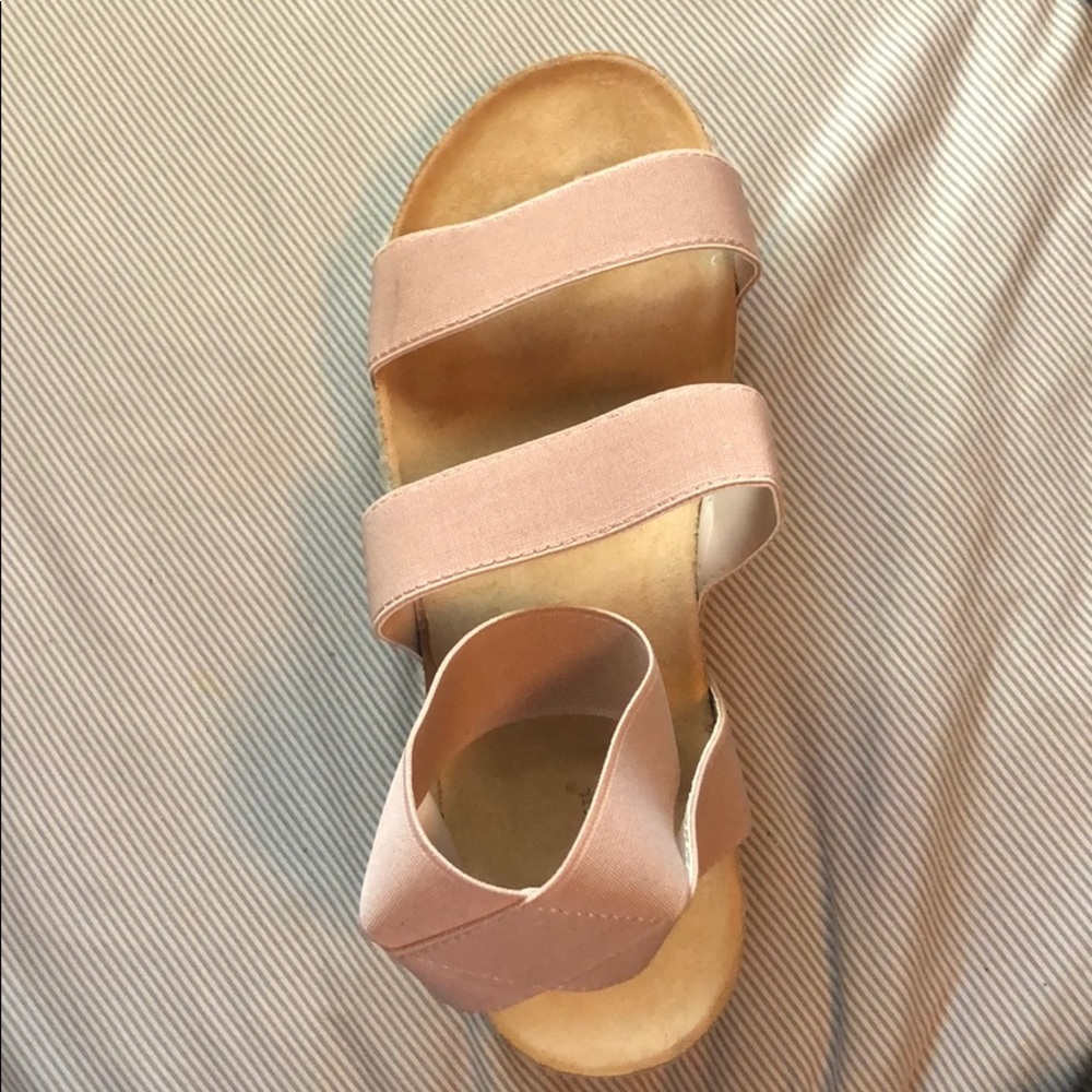 Sandals - Picture 4 of 7